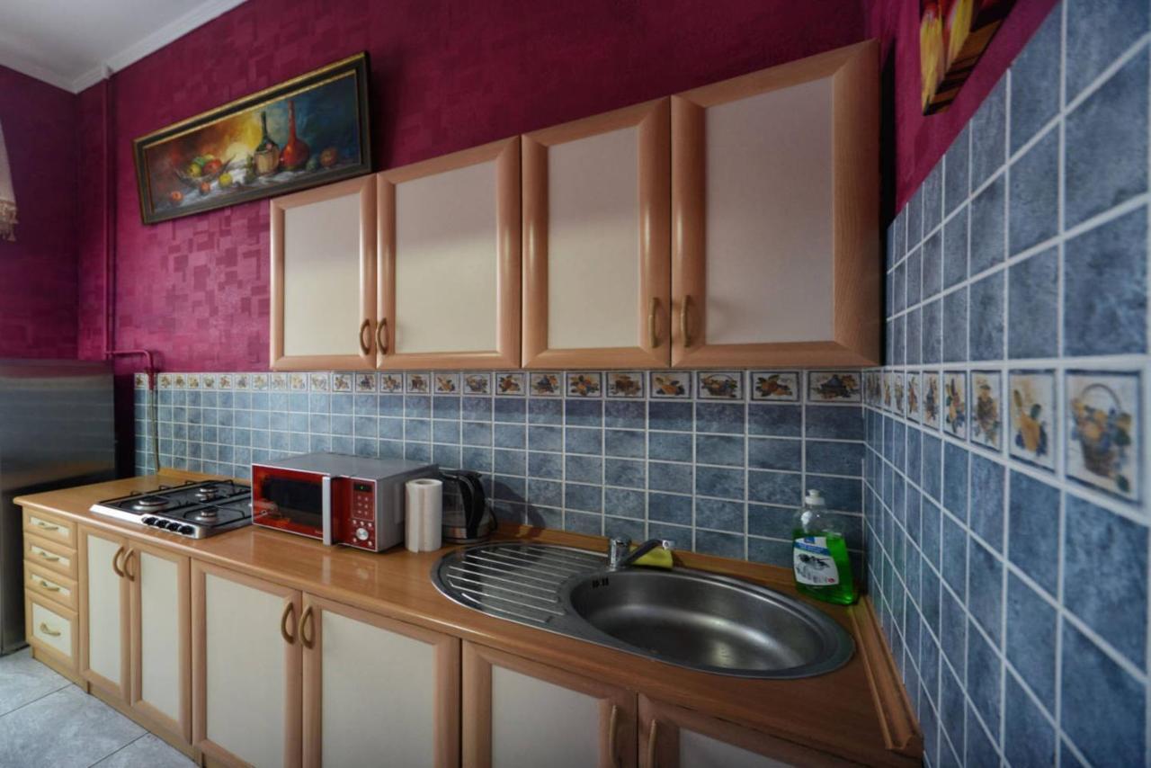 Chekhov Apartment Киев Экстерьер фото